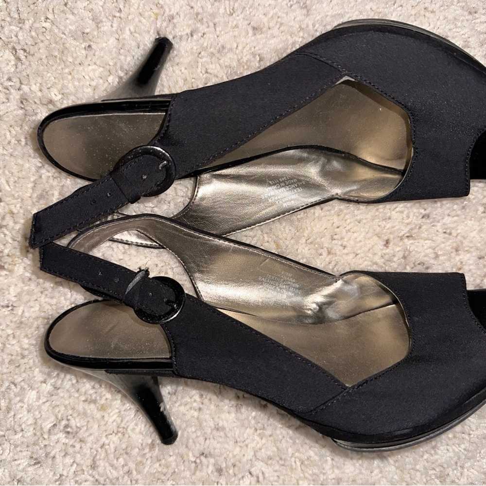 heels - Picture 6 of 7
